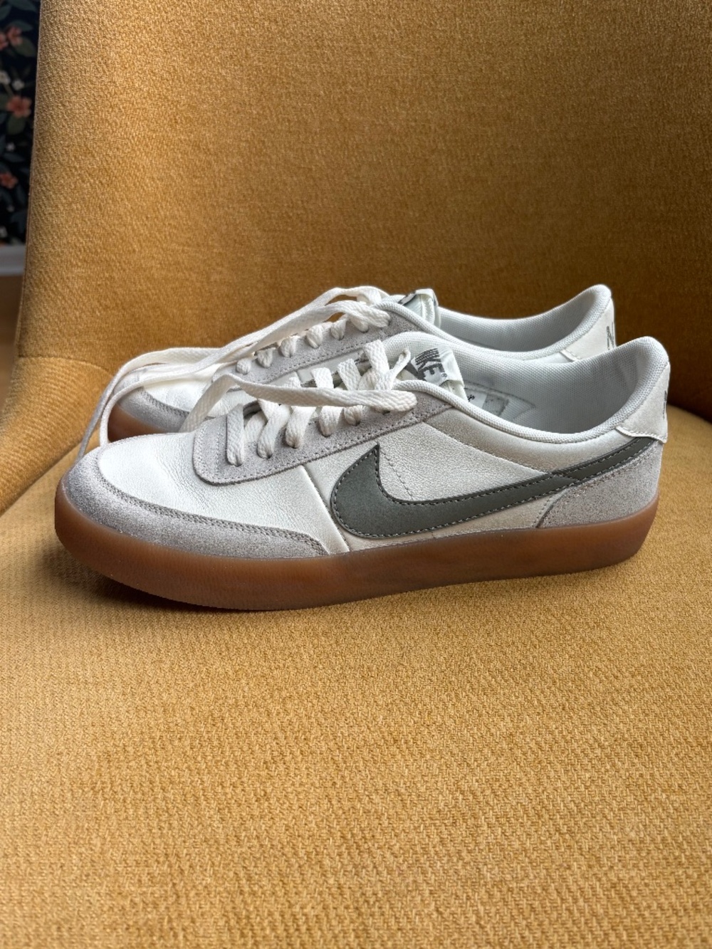Women’s Nike Killshot 2 Shoes- Size 9